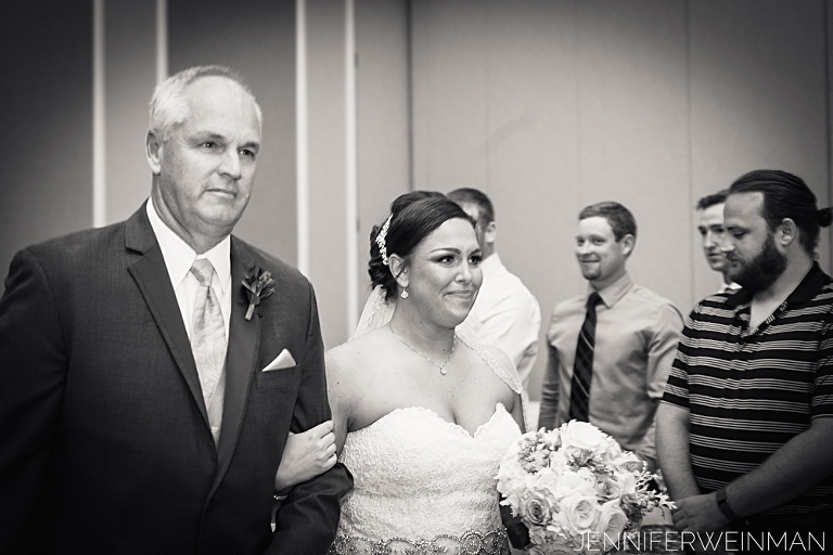Leah & Eddie: Prairie Meadows Wedding | Jennifer Weinman Photography